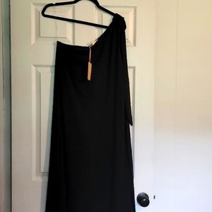 Black one shoulder maxi